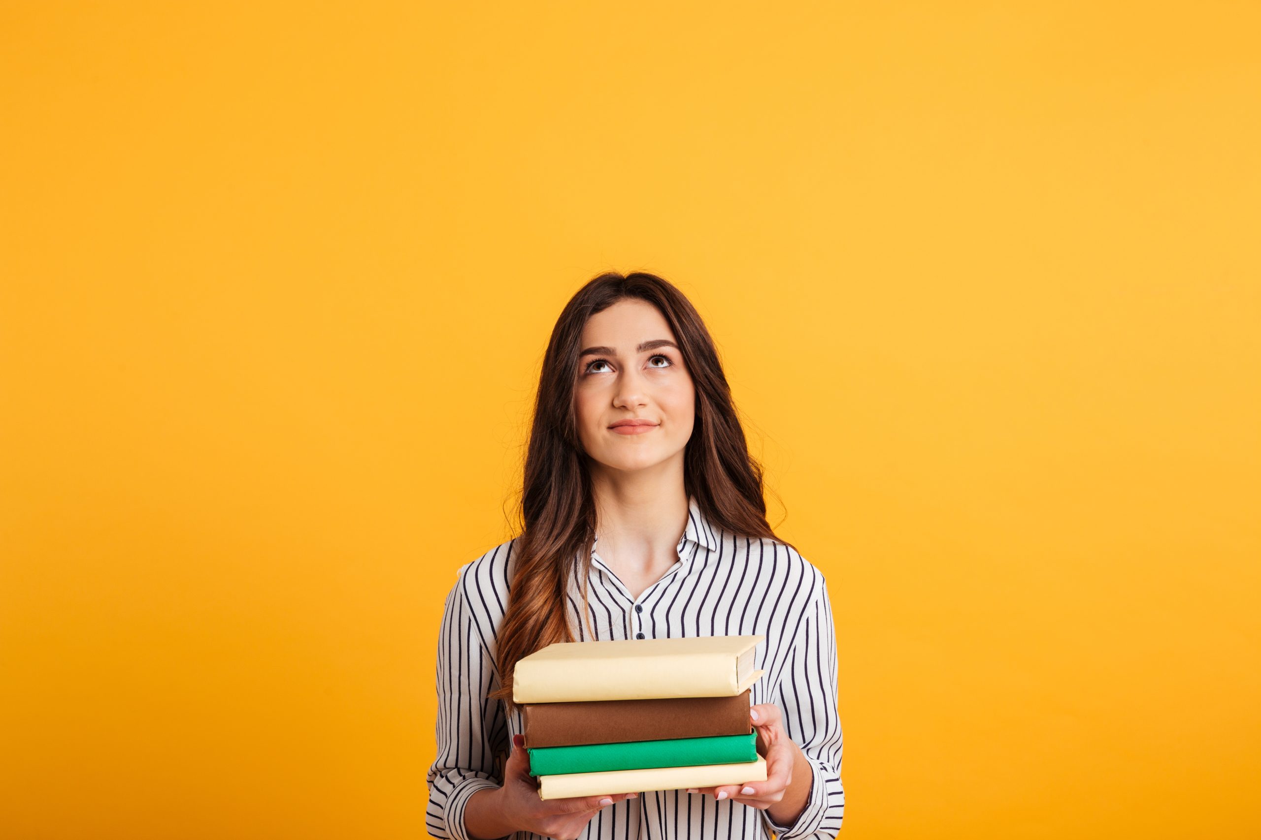 4 clássicos que todo vestibulando precisa começar a ler